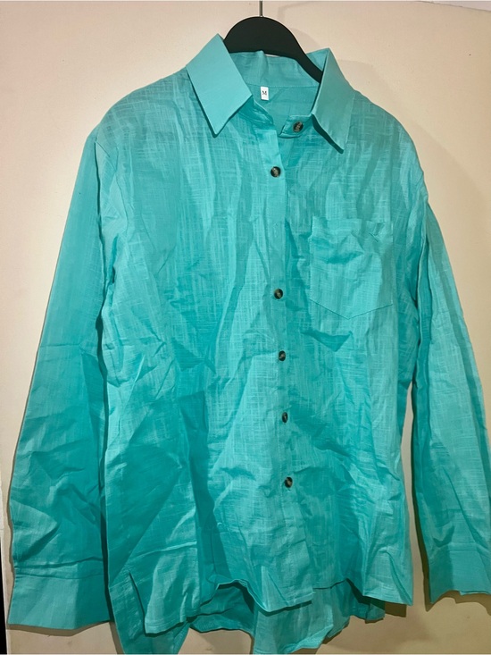 unbranded Tops - Teal size medium, long sleeve button down women’s blouse shirt